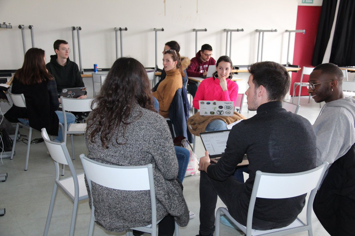 NEOMA Business School tweet media