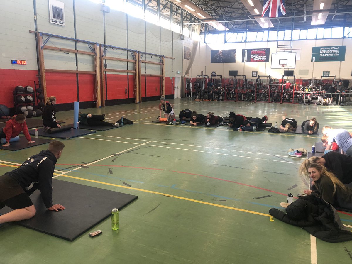 claire_adams694's tweet photo. Day 4, The Army RL women’s team continued with game preparations and ended the day with an informative lesson by S&amp;C Sgt Danny  Roberts, on foam rolling and the importance of stretching post sessions. @WarrenBroadley @ArmyRugbyLeague @ArmySportASCB https://t.co/kaM8HSaARZ