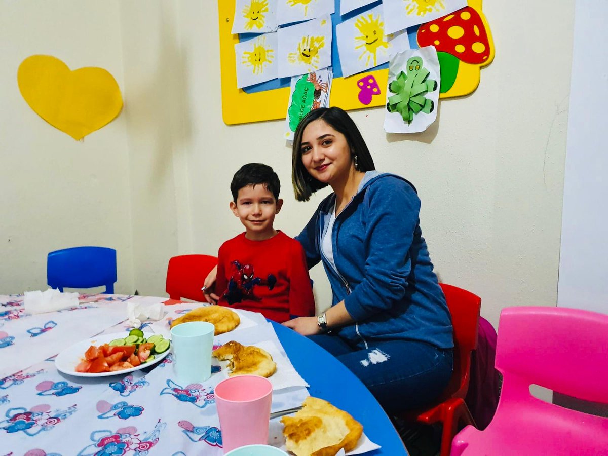 KonyaKYGM's tweet photo. #KYKdaKandilBaşkadır
 Hadim Yurt Müdürlüğü öğrencilerimiz #RegaipKandili münasebeti ile  Küçüklerin minik ellerinden tutup, yüreklerine kocaman dokundular, hep birlikte dualar ettiler. https://t.co/tYHk26QDXV
