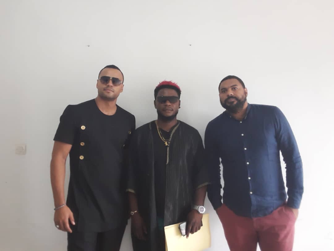 LaCliqueMusic's tweet photo. #EricNice joint la famille. Nous sommes heureux de pouvoir le compter parmis nous. Son EP tant attendu #Polygamme sera distribué par @LCMplay et sera évidement sur #Muska #RDC https://t.co/sBkuafWyFT