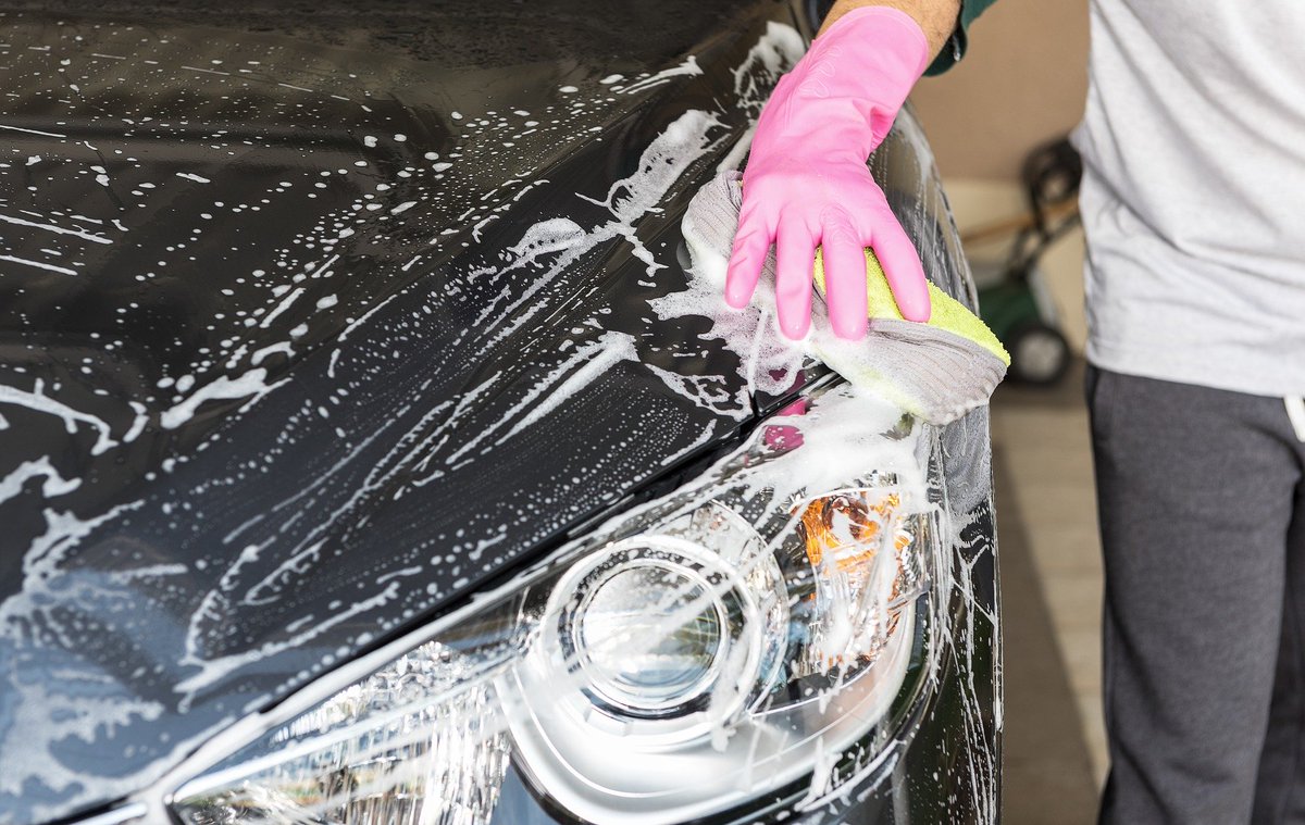 Visit our Facebook to read our latest blog on spring cleaning your vehicle! 🌺 
bit.ly/2uztv52