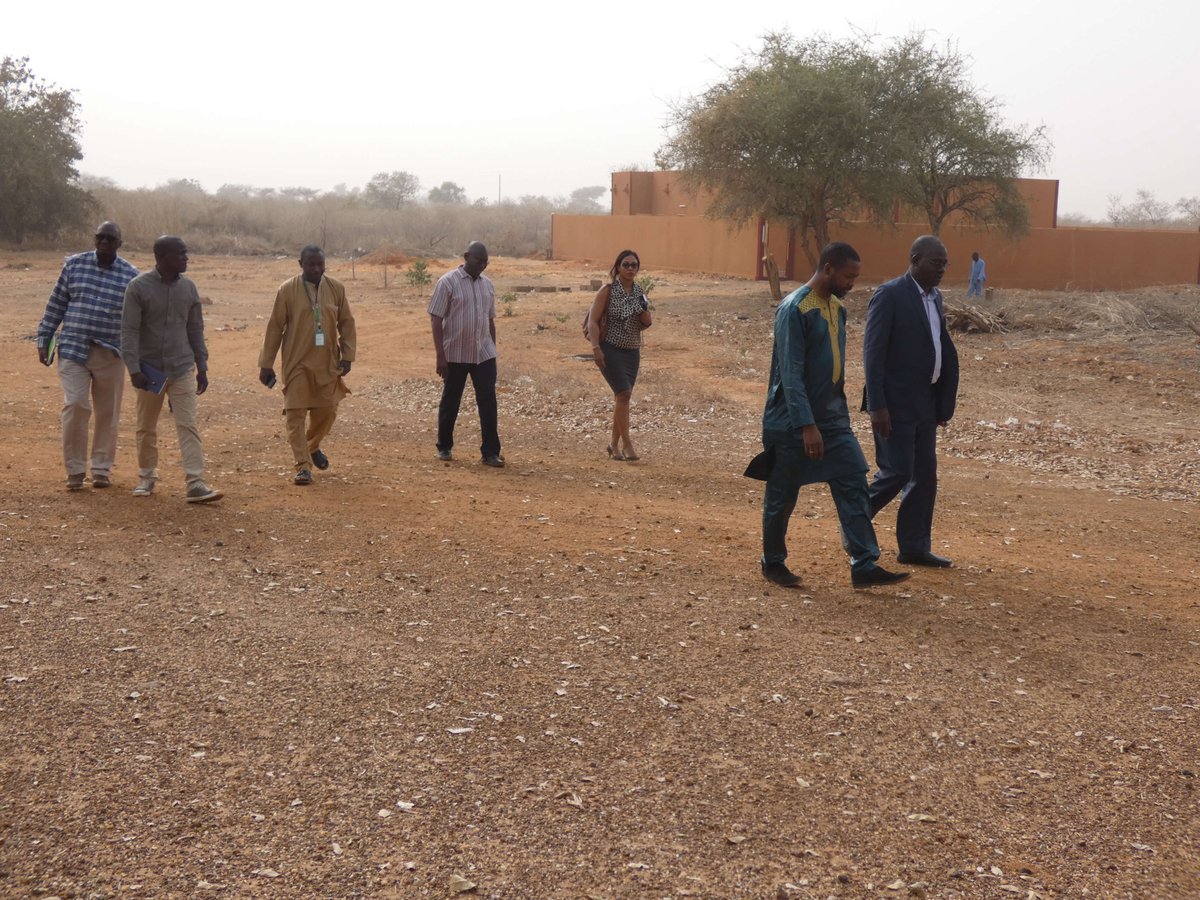 i4dev2020's tweet image. Visite cet après-midi avec les partenaires locaux à la cité de l&apos;Innovation (Sadoré) dans le cadre des échanges de ces derniers jours sur la prochaine édition de #I4Dev 🙂 👏

@AnsiNiger @Cipmen @NextEinsteinFor @Sahelinnov