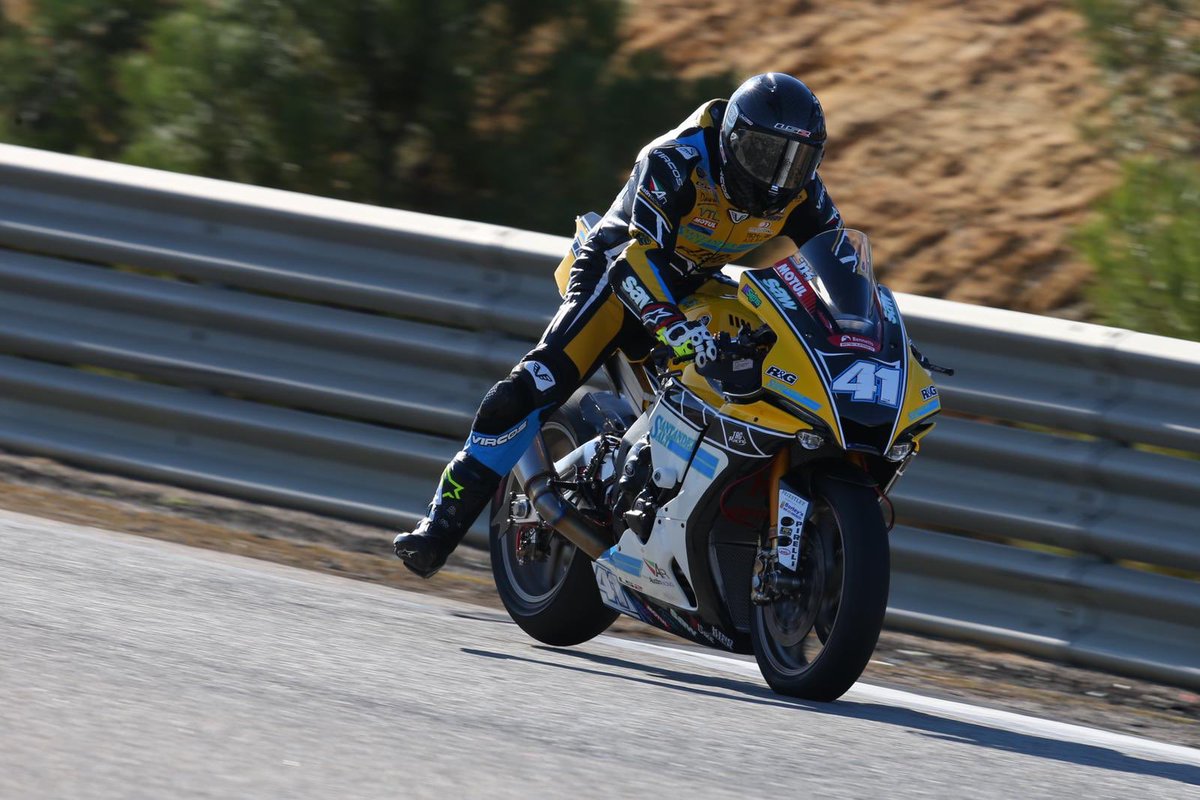 JackKennedy14's tweet photo. Loving the new R1😃🔥 Enjoying learning a new track and SBK. Feel like I’ve already gelled with the new bike and team. We’re starting to find a good direction so one more day testing here at Monteblanco before we head to Jerez 🏁 https://t.co/DukLeXkZeP