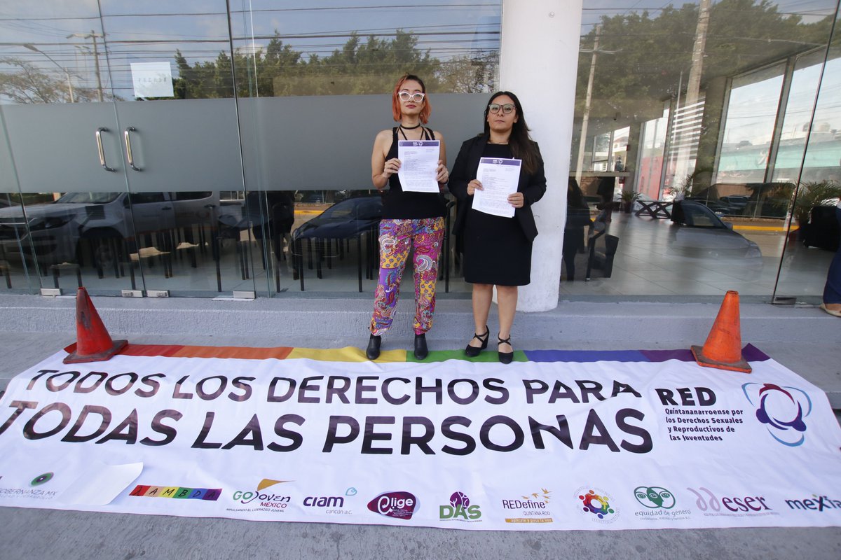 <a href="/JuventudesQROO/">Red Derechos Sexuales de las Juventudes en Q.ROO</a> presentó esta jueves un posicionamiento en la representación del Congreso de Quintana Roo en la zona norte para manifestar la preocupación  de la ausencia de la perspectiva de género en la Agenda Legislativa 2019-2020
  #IgualdadEnElCongreso #CongresoLaico