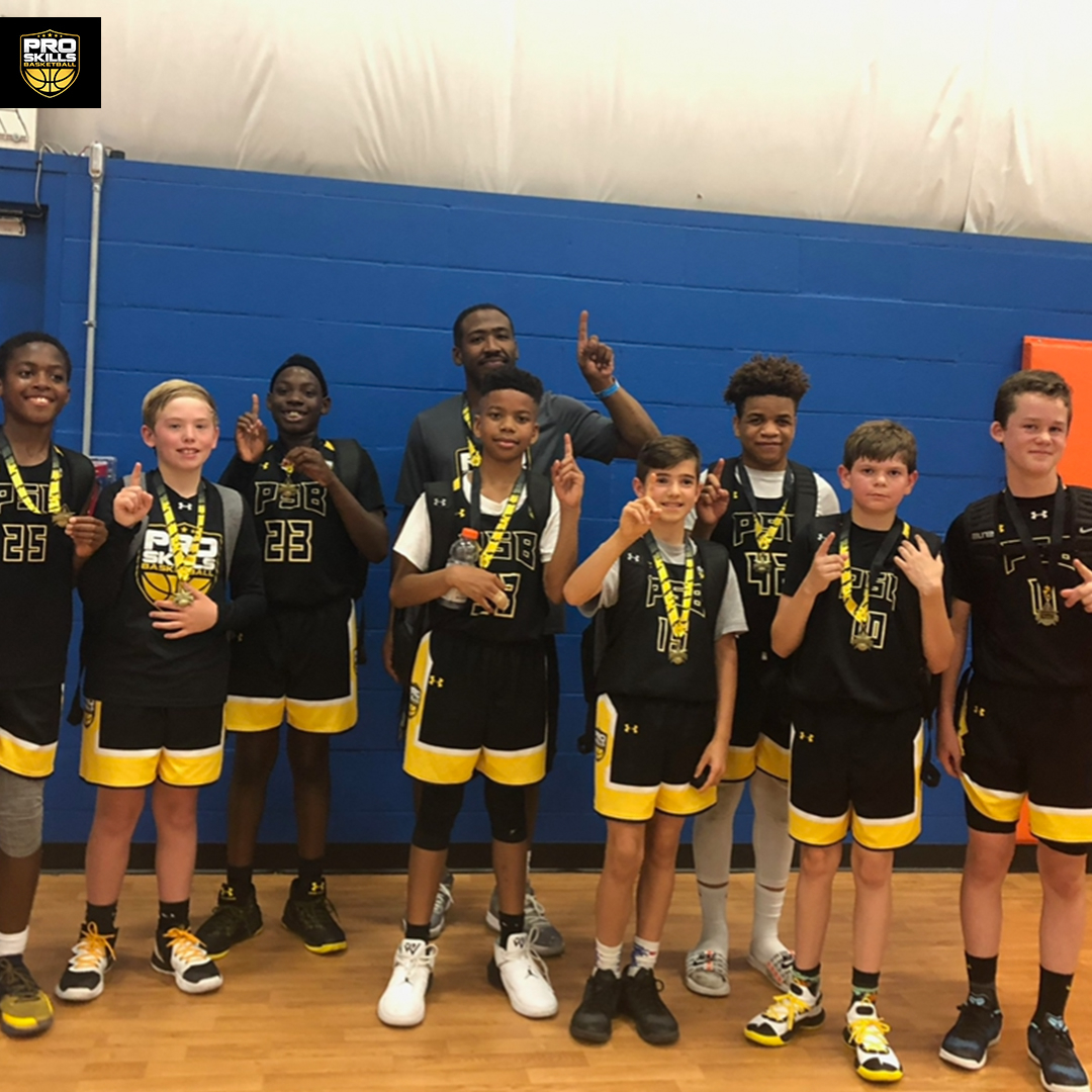 ProSkillsBball's tweet photo. It's almost that time bringing home the π's
Are you ready for the club season? π€©
#proskillsbasketball #psbteam https://t.co/RrV87wjocB