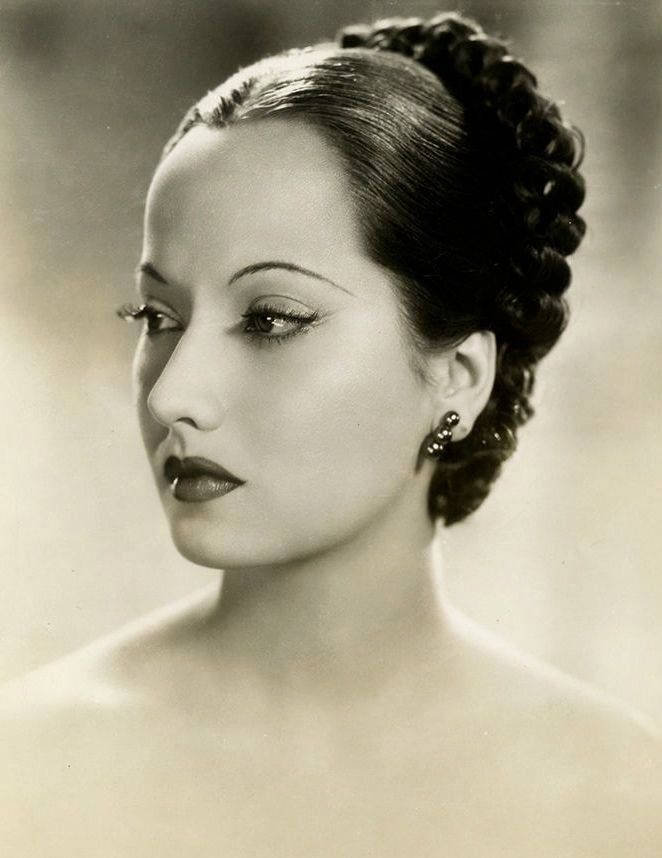 CenturyRetroHQ's tweet photo. Excited to share the latest addition to my #etsy shop: Merle Oberon - Actress and Hollywood Legend - 40-Trading Cards Set https://t.co/7RjU0VHptN #art #merleoberon #hollywoodicons #moviestar #filmclassics #classicphotography #publicityphotos #glamourpictures #pinupmode https://t.co/xBM2B8e6tL