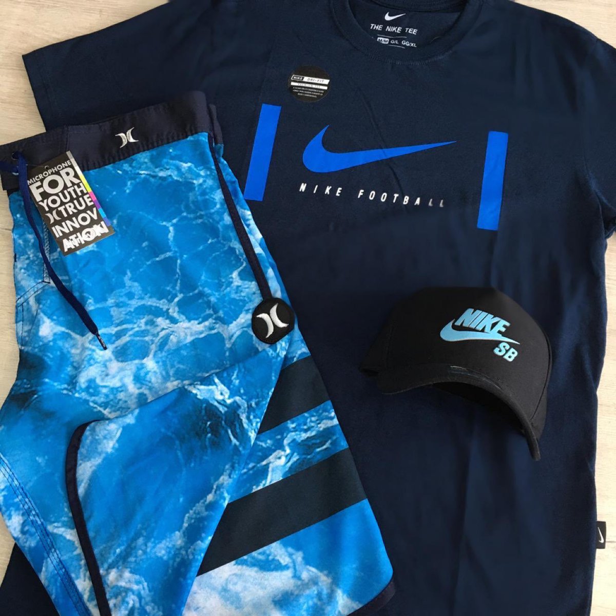 th_imports's tweet photo. Bom dia THnáticos ✅🔥
Kit completo ⬇️
Apenas ✓ R$ 119,99 com bermuda elastano
Brota no cartel e monte o seu !!!
MAIS modelos em estoque 👊🏻😉
Enviamos para todo o Brasil 📦
• Loja física : Rua Mercurio num 122 Pavuna RJ
📲 21 96413-9682
.
.
.
.
.
#camisassurf #kitmasculino https://t.co/QajNugeMBJ