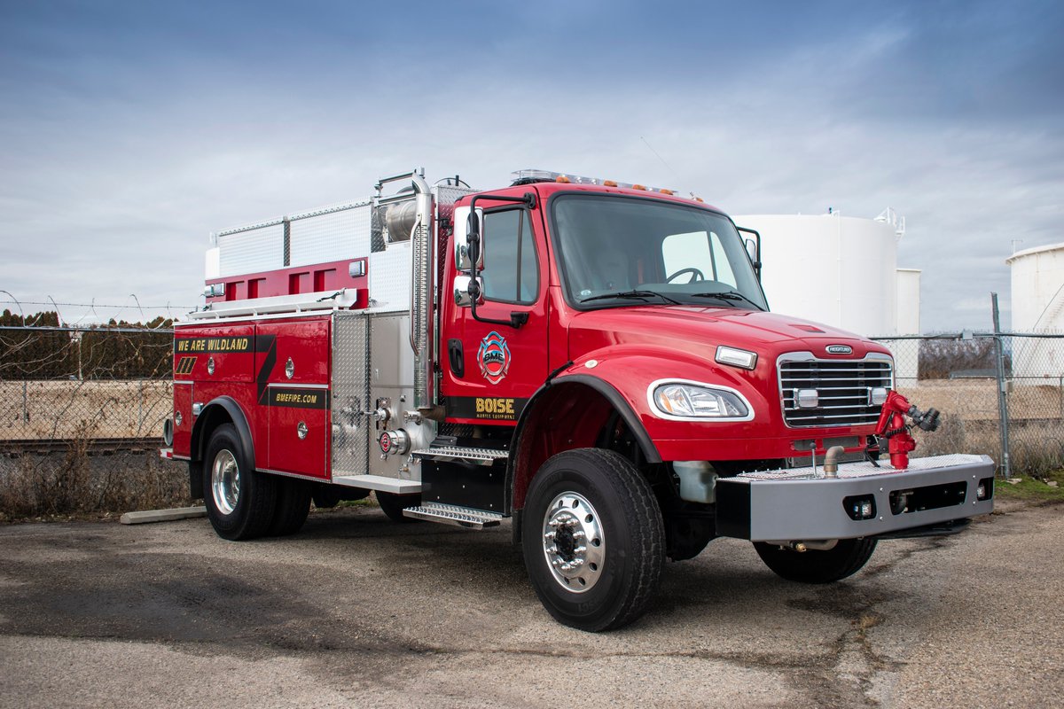 BMEFire's tweet photo. Check out the BME demo engines we displayed at @FirehouseWorld! #firehouseworld #firehouseworld2020 https://t.co/fpEjbrTZDQ