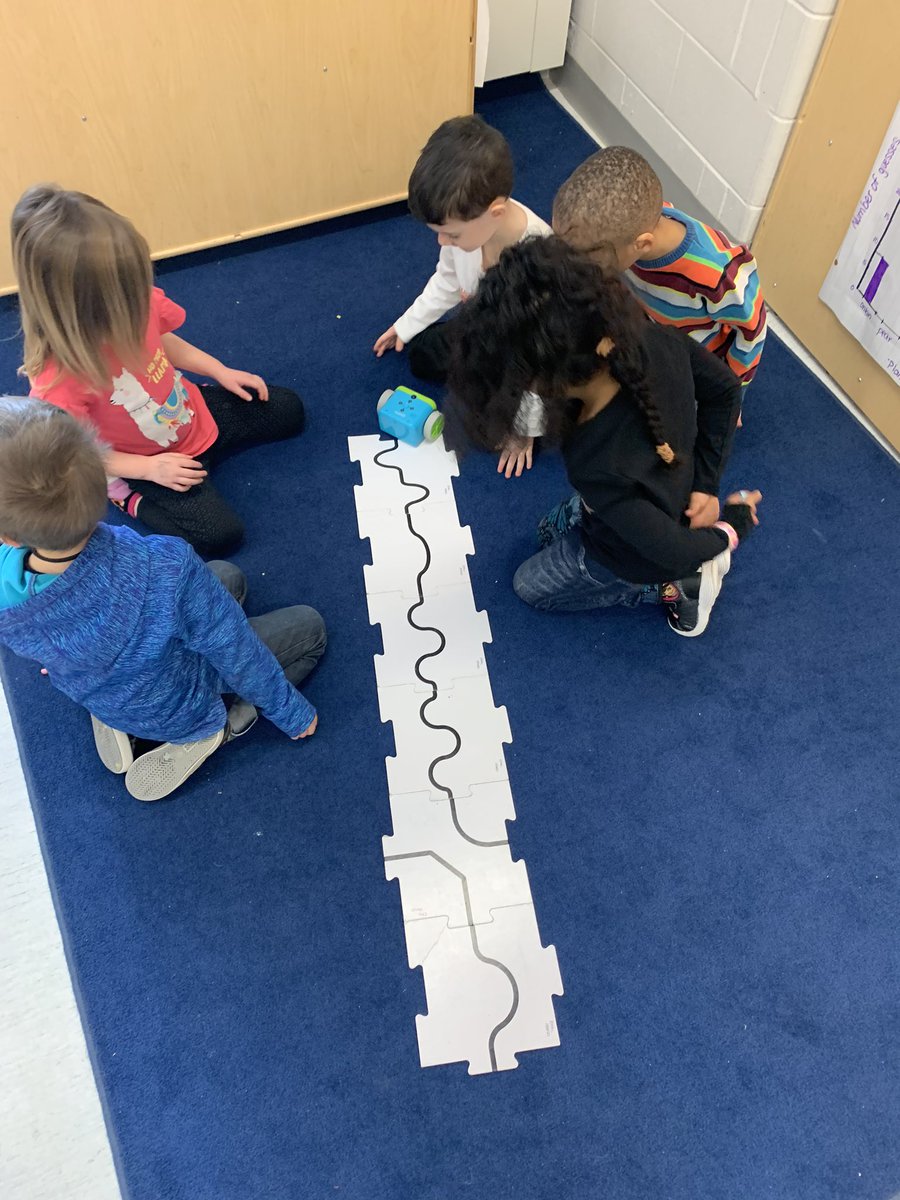 htubmank5's tweet image. Coding with Botley the Robot! #screenfreecoding @LRUK @htubman2015