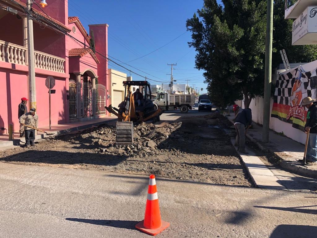 SPP_Reynosa's tweet photo. Bacheo en calle Sierra Leona Colonia Fuentes Sección Lomas https://t.co/UPhbTTXgFF