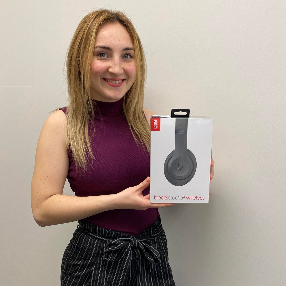 WheelingU54's tweet photo. Congratulations to Kaitlin Shields! She is the lucky winner of the beats headphones from Xfinity! #XfinityOnCampus https://t.co/ZGQNhkmMWq