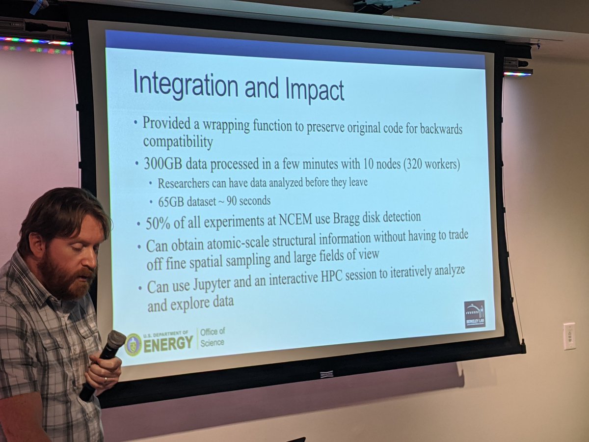 mrocklin's tweet photo. Matt Henderson from @LBNL talks through using Dask and IPython parallel to process large volumes of complex imagery on the Cori supercomputer https://t.co/K9LLJgny9k