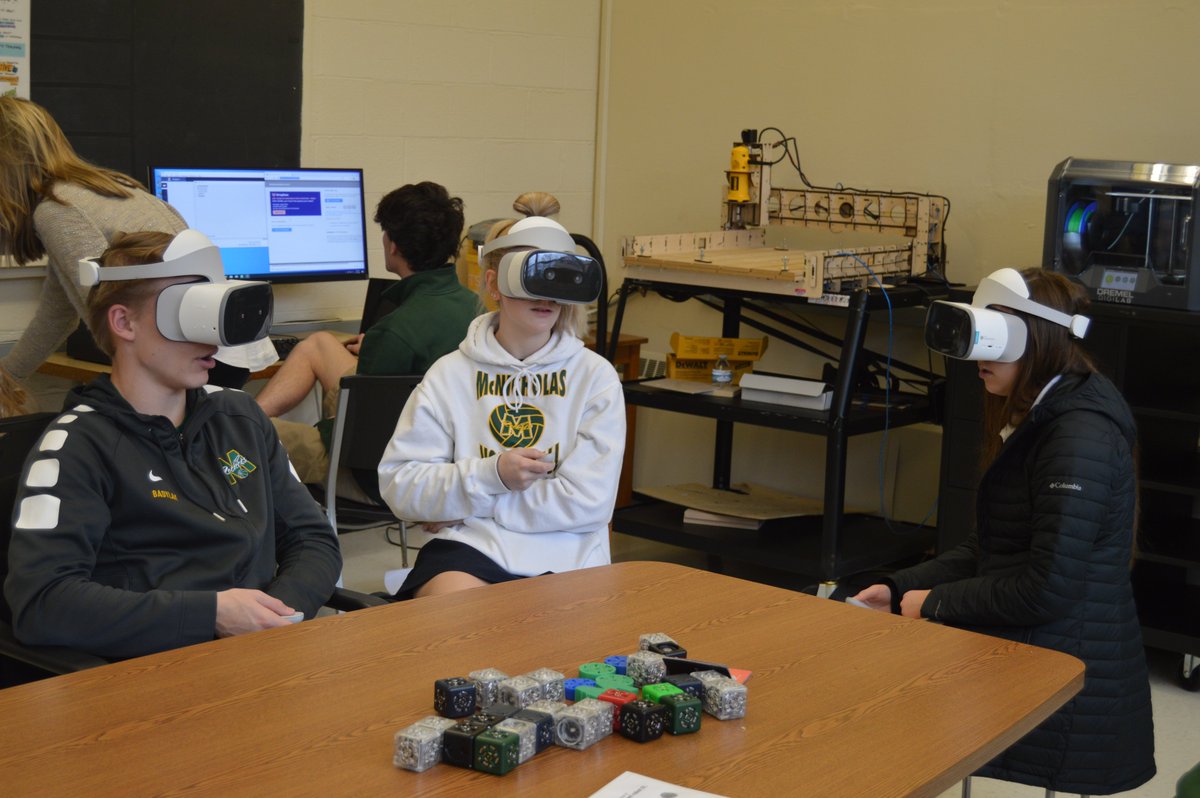 McNicholasHS's tweet photo. McNicholas is celebrating Digital Learning Day in the school’s new makerspace!  https://t.co/VGT35OoYYI  #RocketsLearn  #OfficialDLDay https://t.co/78Gd8fUYiy