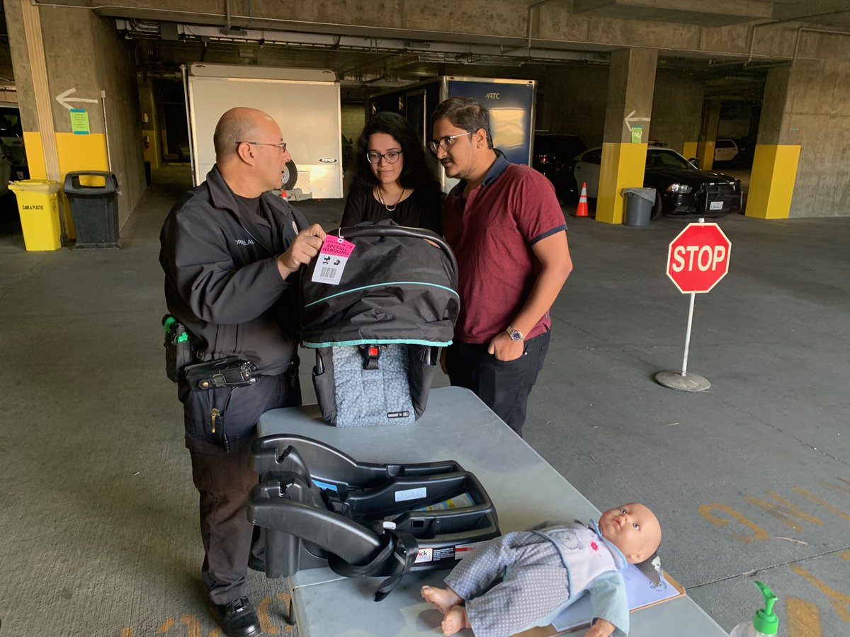 LAPDVTD's tweet image. Free car seat installation here at Valley Traffic Division

Thursdays by appointment between 7:30 am and 11:30 am.
we teach caregivers how to install their car seats.
Call us @ 818 644-8143

#carseat #properinstallation  #Beinformed #rightcarseat #Buckleup #kidsincars #LAPD