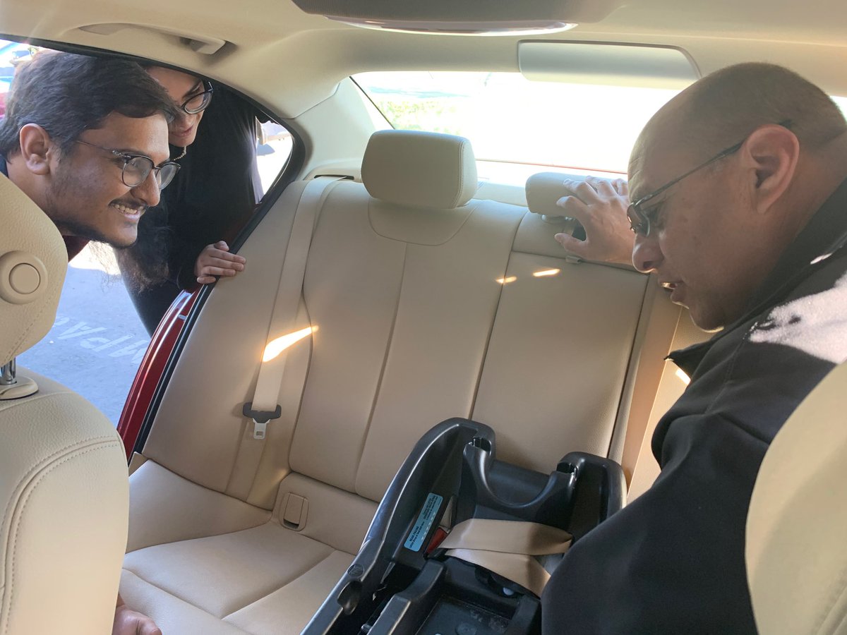 LAPDVTD's tweet image. Free car seat installation here at Valley Traffic Division

Thursdays by appointment between 7:30 am and 11:30 am.
we teach caregivers how to install their car seats.
Call us @ 818 644-8143

#carseat #properinstallation  #Beinformed #rightcarseat #Buckleup #kidsincars #LAPD