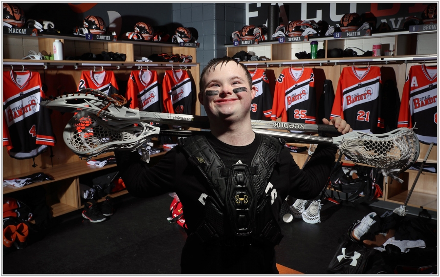 Week 21 of 52 of my Western NY portrait series.....Brett Swenson,Clarence Center. Ball boy for Buffalo Bandits (James P. McCoy/Buffalo News)
buffalonews.com/2019/10/03/por… <a href="/TheBuffaloNews/">The Buffalo News</a>