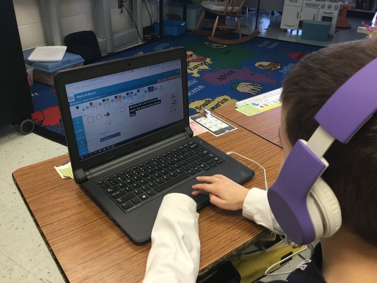 SandersCornerES's tweet photo. Students in Mrs. Hill's class working on "Make a Movie" in @brainpop! #DLDay @LCPSEdTech @SCEStechnology #SCES20 https://t.co/CSf9k52Qty