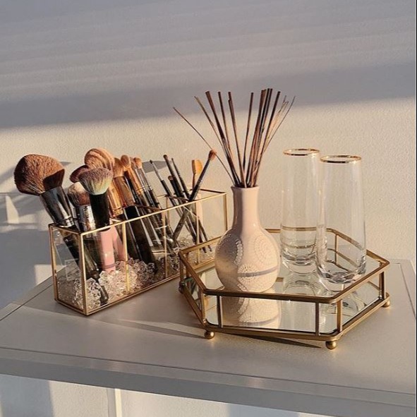 Golden hour highlights beautiful #LoveMarshalls beauty trays and holders from $12.99. 

IG Credit: getawei