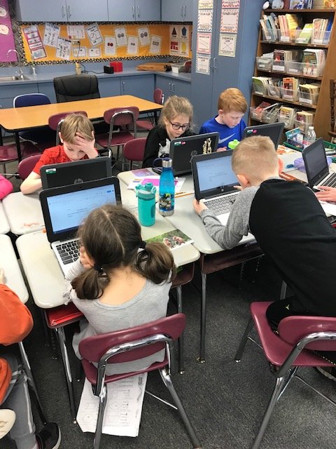 ErikaJoMatthews's tweet photo. @CorleyHeather 2nd graders did a Digital Add and Pass today using picture story starters and typing on their chromebooks #ArabiansCollaborate #DLday2020  #pespstrong @PES_Arabians https://t.co/7TAWL5XE66