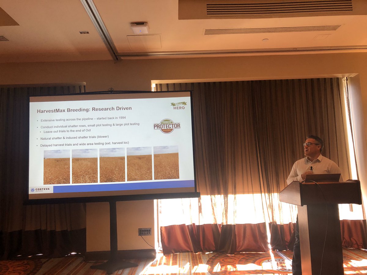 These growers are the  <a href="/PioneerSeedsCA/">Pioneer Seeds Canada</a> yield hero winners!!! Well done and enjoy your time at the #CommodityClassic2020! Solid business portion this morning and getting the opportunity to meet some great people in an awesome setting. #yieldhero