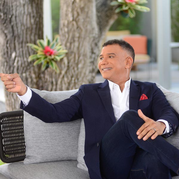 Juan Carlos Coronel es considerado por muchos músicos como la mejor voz masculina del PAÍS. En esta oportunidad, el artista presenta un show en el que homenajea a José José. 

¿Dónde?: <a href="/teatrocols/">Teatro Colsubsidio</a>  
Pullep: XIZ477
Boletas: bit.ly/2T8sgU9