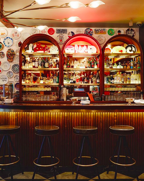 ccrny_tweets's tweet photo. Sant Ambroeus; from Italy to SoHo | We recommend dining al fresco or grabbing a drink at this lovely bar. Add it to your weekend plans! #nyctips 📸 @santambroeus https://t.co/lKihntfTiH