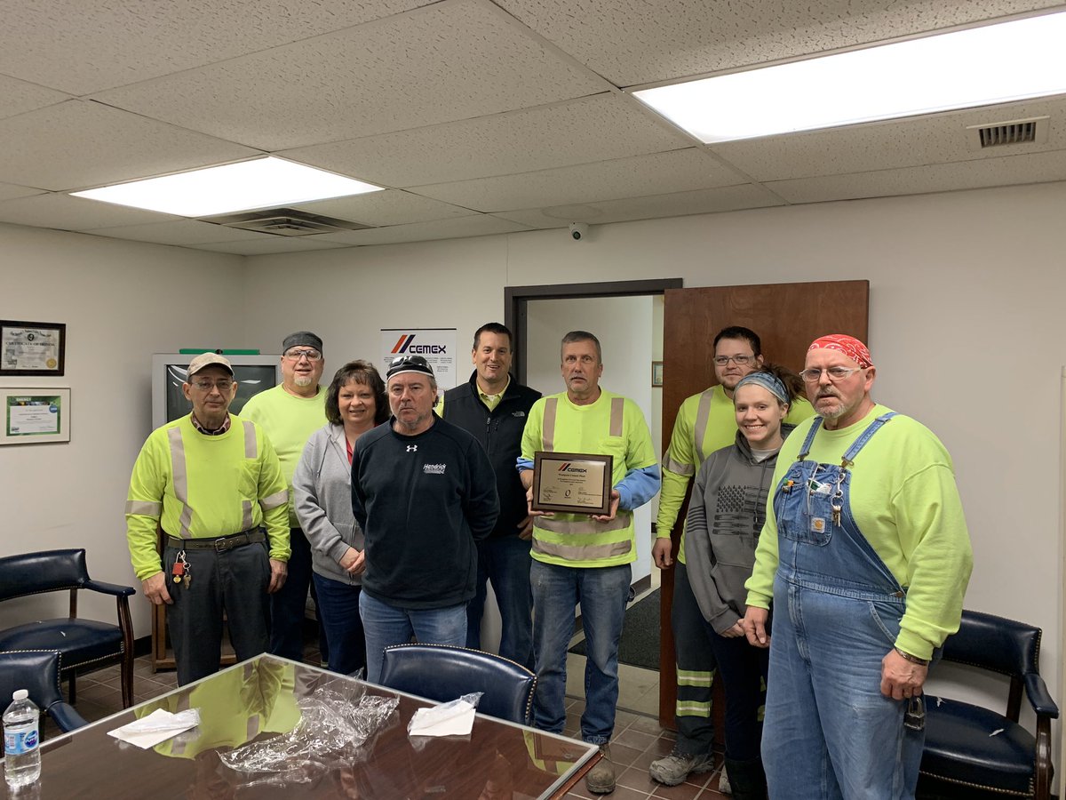 Glad to help recognize <a href="/CEMEX_USA/">Cemex US</a> Wampum plant employees for injury-free 2019.  2137 safe days and counting.... #Zero4Life