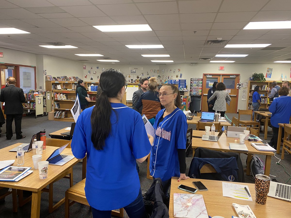 Tanya_N_Shelton's tweet photo. Partnering to practice The Pitch! Scripting and role play! Pride points and opportunities for our campuses. What is your elevator speech? #southeastnetwork @LauraRubioGarza https://t.co/KD8a6Be8CE