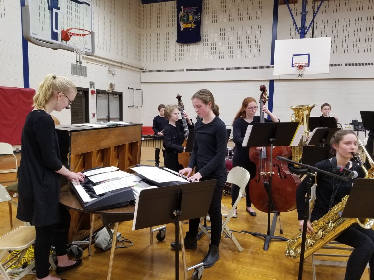 evans_vevans's tweet image. Boynton jazz ensemble plays at our closing assembly for Black Lives Matter at School celebration. Thank you Mr Allen for showcasing your students. #ICSDEquity #IthacaNYSchools @BoyntonMSIthaca @LWrightICSD
