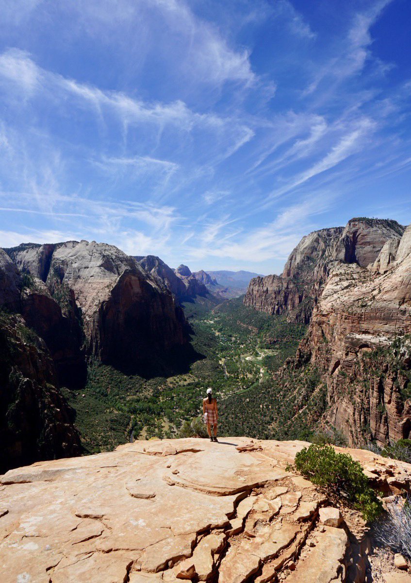 Isssaaacc's tweet image. My National Park Pass expires on Saturday. Put that pass to good use. 🌲🌳🍃🍂🍁