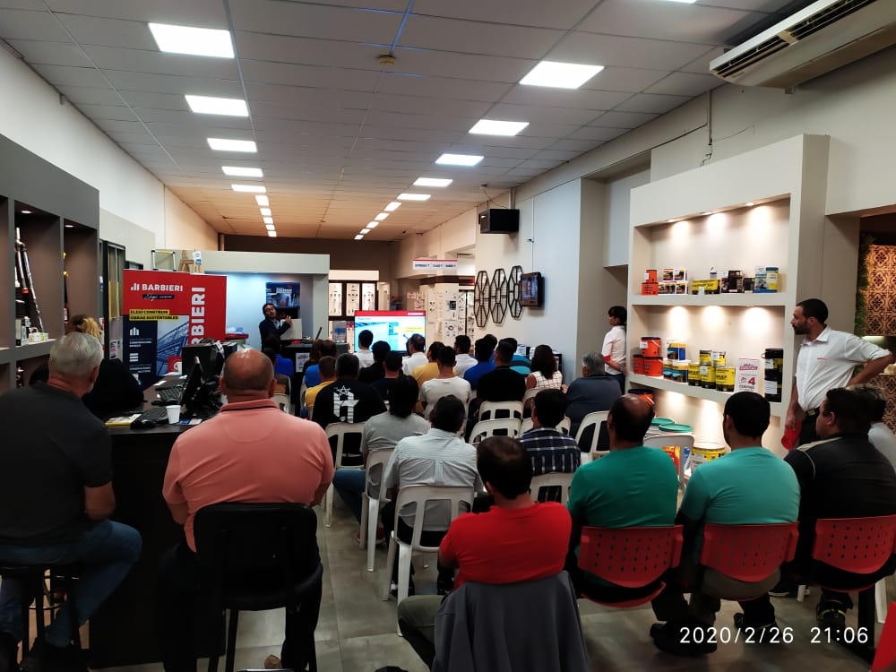 barbieriarg's tweet photo. Acompañamos a @FamiliaBercomat en Paraná, con una capacitación enfocada en el producto #DrywallPlus.

La capacitación puede ser la diferencia de cara a un mercado cada vez más competitivo y es importante que la fuerza de venta se sienta 100% preparada para continuar creciendo. https://t.co/VCqsJgaF8T
