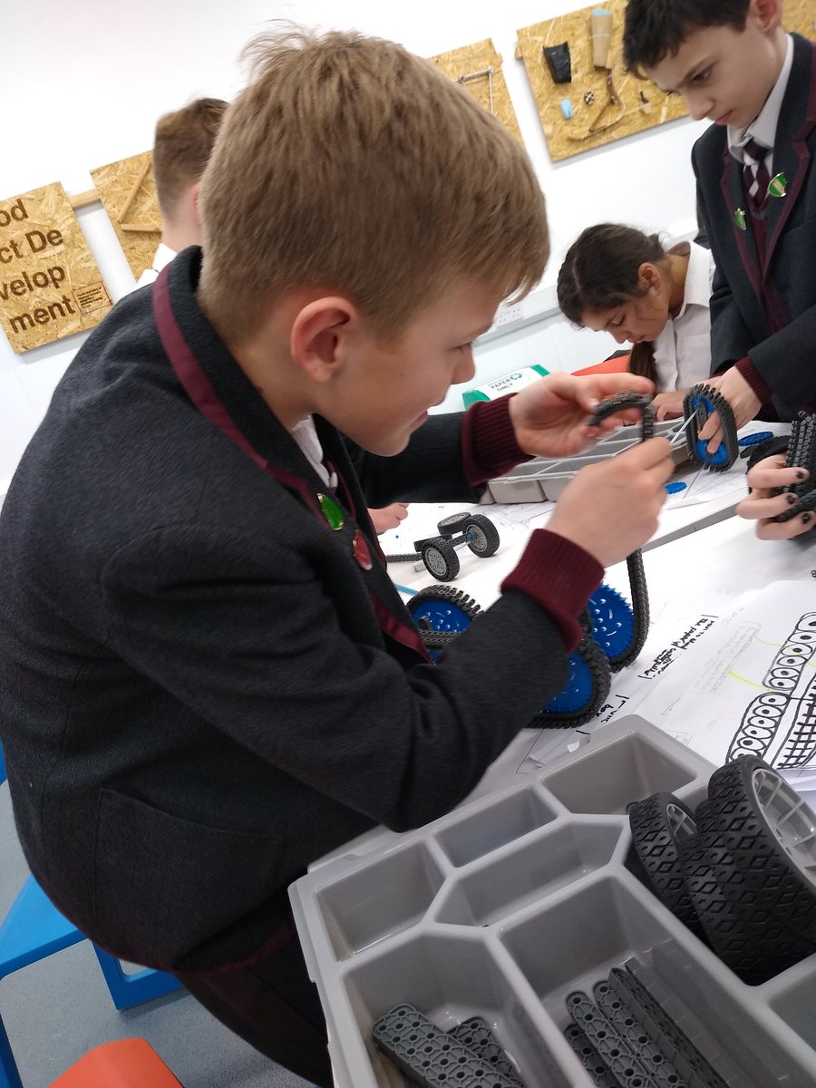 KentCollegeDT's tweet photo. Prototyping time. Year 5 pupils have come up to KC senior school. They are developing their ideas for robots to clear plastic waste from our shores. #stem #stemeducation #steam #steameducation #robotics #vex #vexrobotics @BIEAeducation #biea #bieastemcompetition https://t.co/jUfHsrzQPR