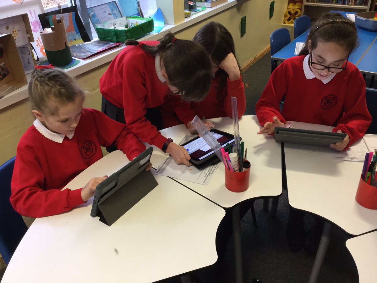 Year 5 Digital Leaders enjoyed delivering their first lunchtime club this week on the Google Drive. #SAMsDigitalLeaders #SAMsTechyClub