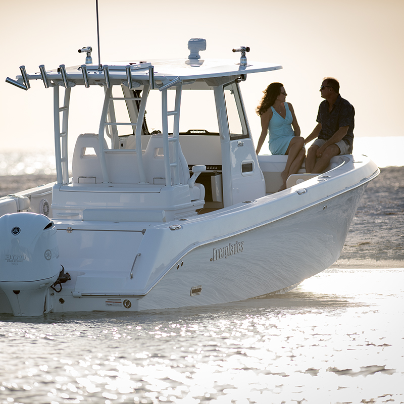 EvergladesBoats's tweet photo. This just in. Boat Test calls the Everglades 335cc one of the best premium center consoles on the market. Being a little biased, we think it may even be the best. Judge for yourself. #evergladesboats #335cc #centerconsoleboat #offshorefishing

https://t.co/NzxURtMRXw https://t.co/EFPxCShbuK