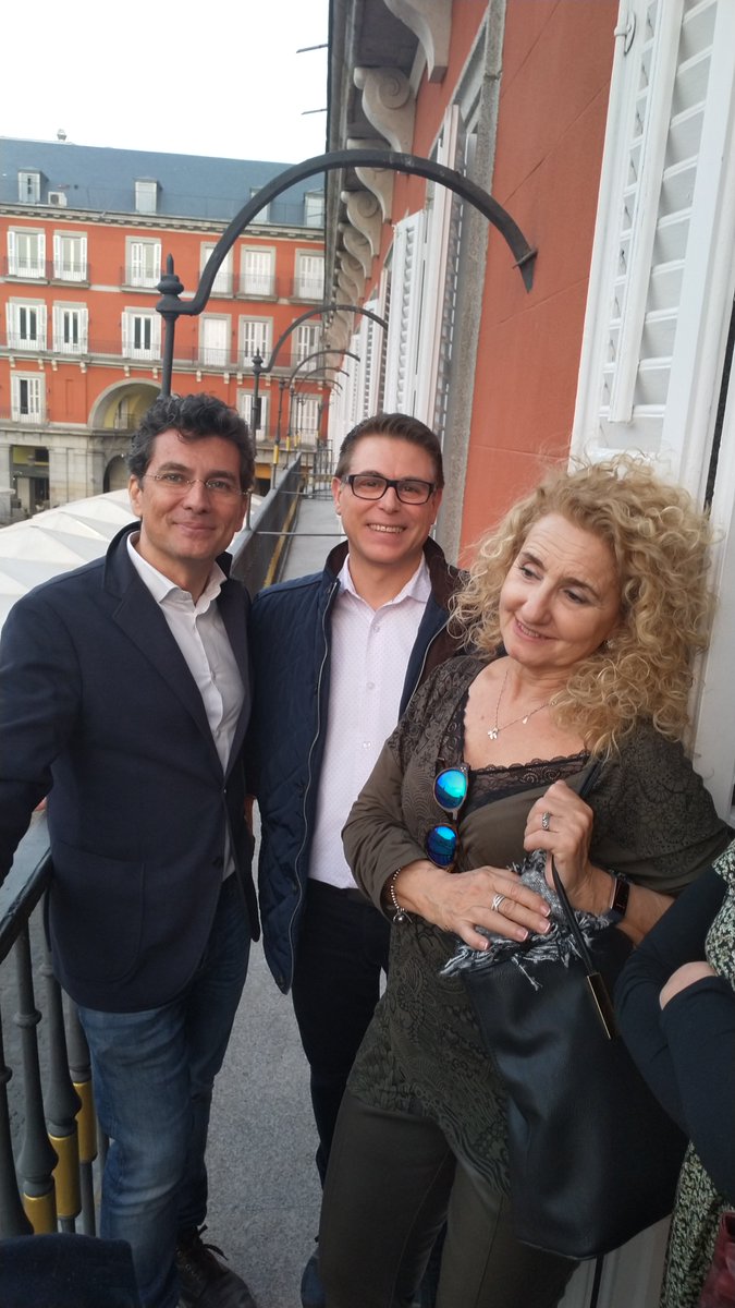 AMBITcluster's tweet photo. Hoy hemos disfrutado de la primera #ContractExperience en el @PestanaHotels #PlazaMayor de #Madrid, con #CarlosHernándezCarrillo de #EstudioB76 y un grupo de empresas asociadas. El proyecto fue ganador del mejor hotel boutique de Europa!
#Contract #interiorismo #hoteles #diseño https://t.co/s2MUcHUhXy