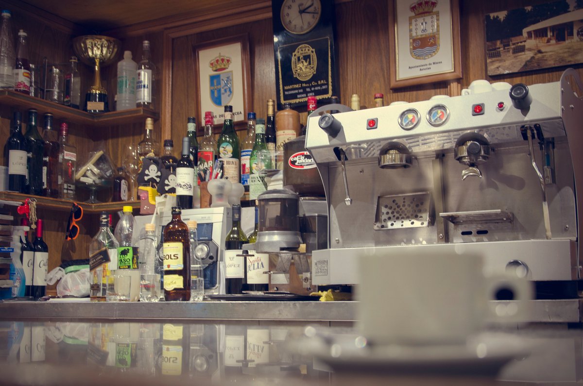 Centro Cangas del Narcea en Palermo. El club asturiano donde nuestro abuelo fue capitán del equipo de bolos celtas durante mas de 10 años. Ahora nosotros tenemos el honor de estar ahí. Con PAXAPOGA para que nuestros clientes de Pinamar, no nos extrañen durante todo el año.