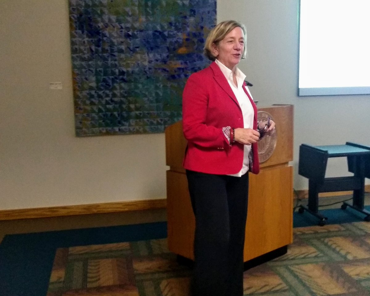 EDQ_Journal's tweet image. Author Sabina @deitrick discusses the neighborhood shifts that occurred in Pittsburgh's East Liberty when Google came to town. Co-author is @chrisbriem. #Housing2020