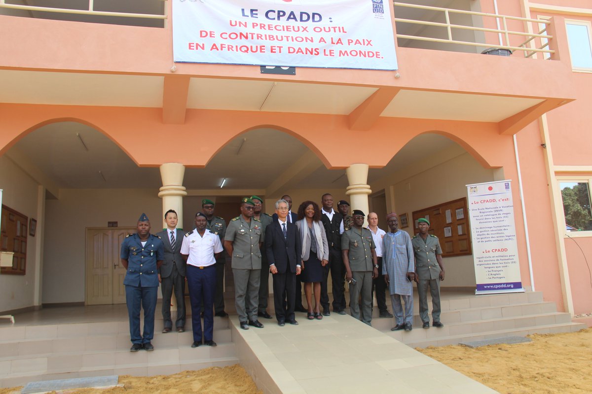 Inauguration ce jour par le Directeur de Cabinet,  Représentant le Ministre de la Défense, SEM l’Ambassadeur du  🇯🇵 près le 🇧🇯 et <a href="/CamaraGinette/">Ginette MONDONGOU CAMARA</a>  du <a href="/PNUDBenin/">PNUD Bénin</a> d’1 bâtiment de type R+1 construit pour le renforcement des capacités du <a href="/cpadd3/">cpadd</a> #Ouidah