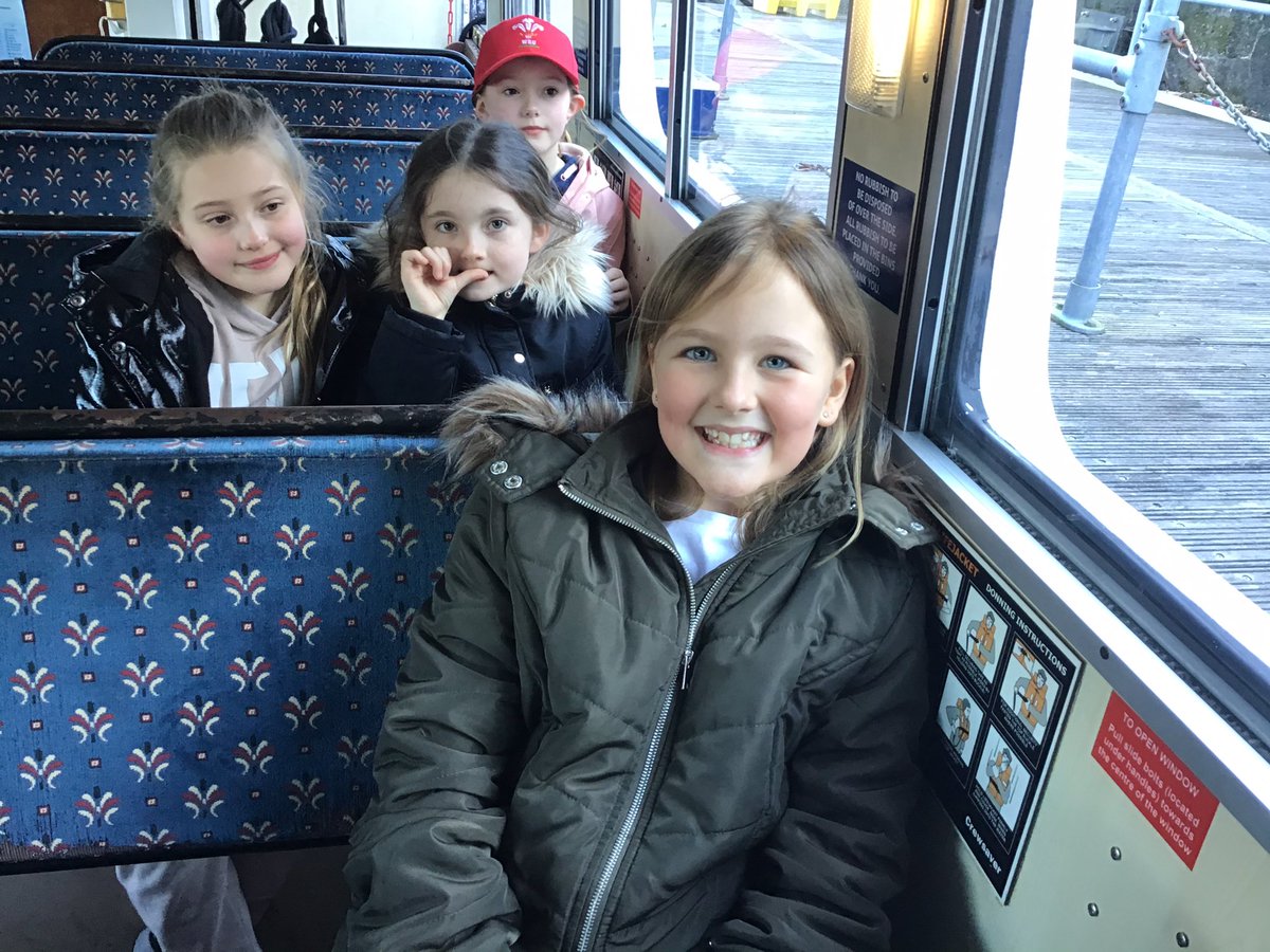 MrsRoose1's tweet photo. @MrsRoose1 Boat trip on the river Taff https://t.co/tlGxVGLkEE