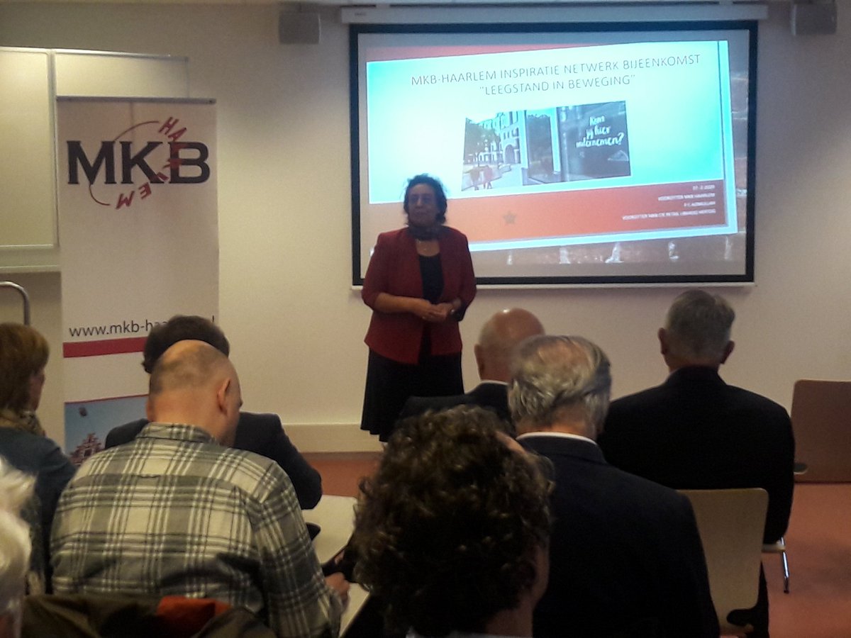 ipjanssen78's tweet photo. Succesvolle inspiratiebijeenkomst door @MKBHaarlemtweet over 'leegstand in beweging' en de detailhandelsvisie #Haarlem, georganiseerd bij #Inholland https://t.co/lACxCPpqqF