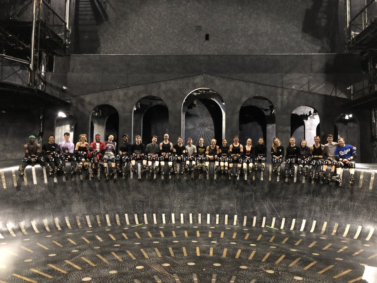 milfordplaza79's tweet image. Our newbies have been carving up the set this week. They are going to be INCREDIBLE!! @StarlightExpr @MichalFraley #stexinside