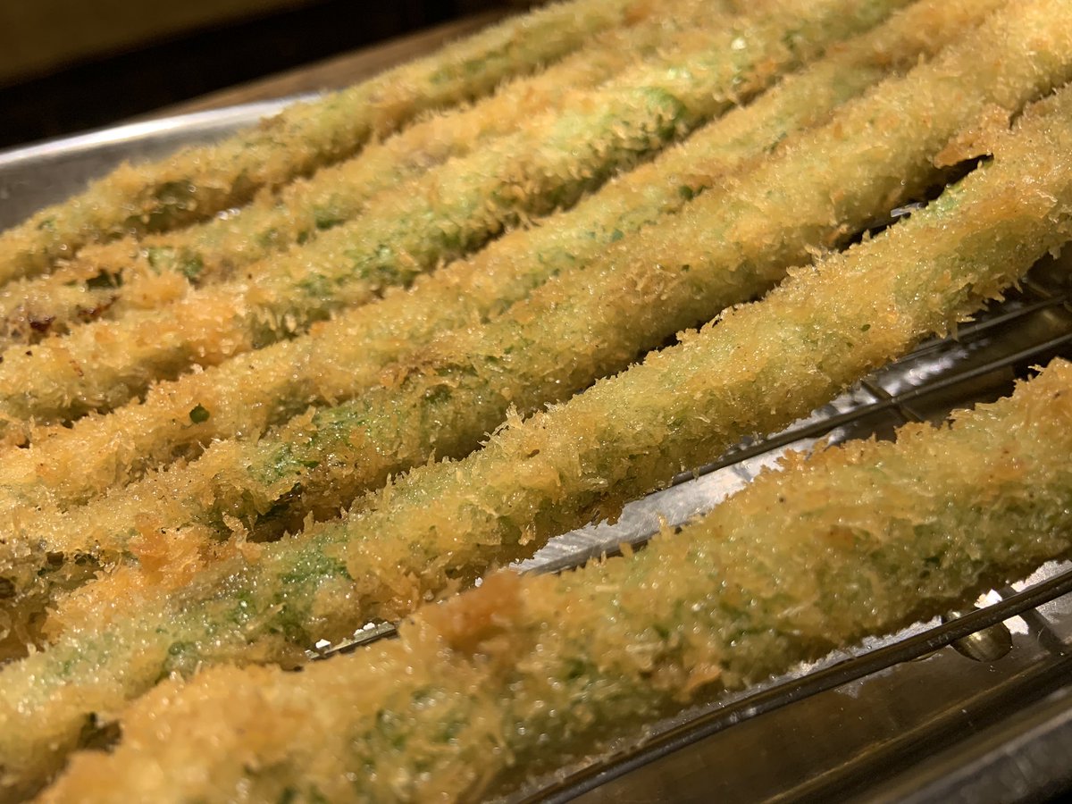 串かつ 新宿三丁目 豊勝 On Twitter 本日朝4時まで営業中 串カツ一本50円から 揚げたて串で一杯いかがですか 新宿 センベロ 居酒屋 串カツ