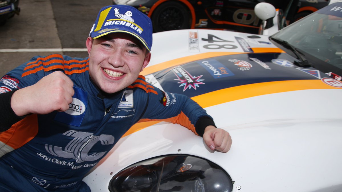 FoxMotorsportOT's tweet photo. 🚨NEWS🚨 - Delighted to welcome the Lockerbie Lion, @_gordie_mutch_ back for a #Ginetta GT5 title assault.

🗞️ Full story - https://t.co/luiY91mtHx

📸 @JakobEbrey https://t.co/5azPe5y32v