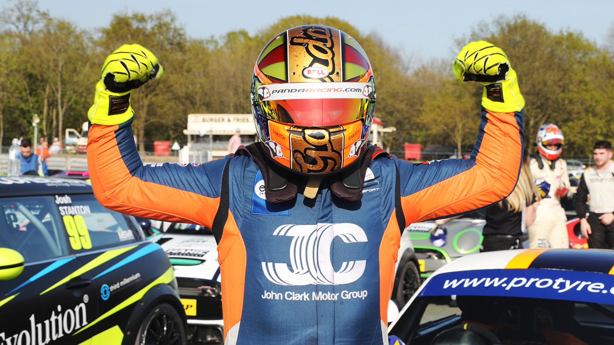 FoxMotorsportOT's tweet photo. 🚨NEWS🚨 - Delighted to welcome the Lockerbie Lion, @_gordie_mutch_ back for a #Ginetta GT5 title assault.

🗞️ Full story - https://t.co/luiY91mtHx

📸 @JakobEbrey https://t.co/5azPe5y32v
