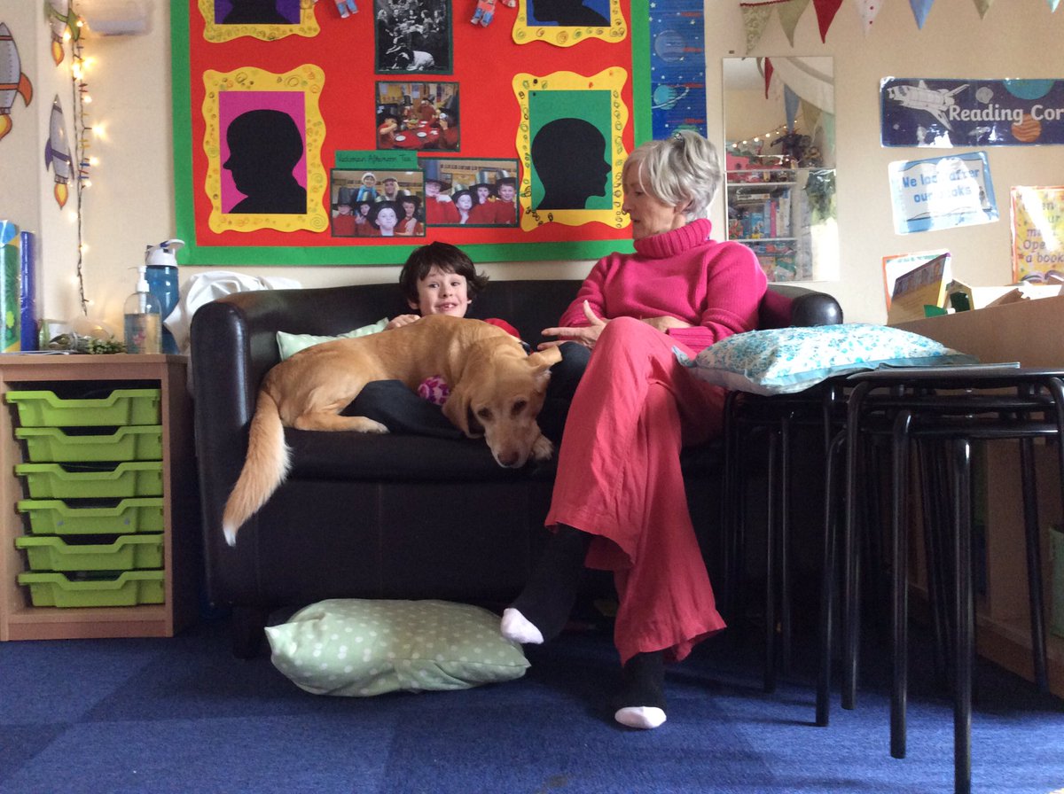 WoolastonSchool's tweet photo. The Infinity Class are so lucky to have Archie and Felicity visit every week. Archie was doing a fabulous job keeping Sonny company 🐶 https://t.co/F3489d4ru9