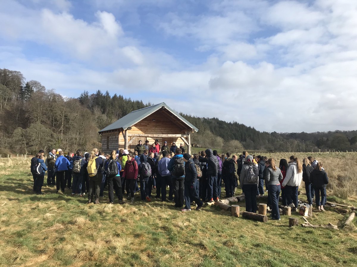 FettesService's tweet image. 3rd form Service Conservation Expedition for Climate Change Project Week. Off to work!