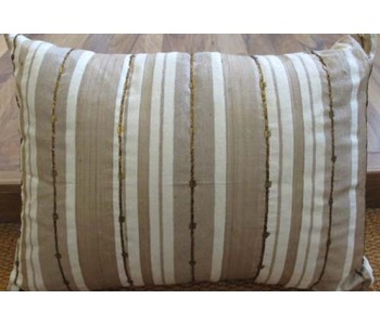 The Zeba Natural Silk Striped Cushion features muted tones with gold embellished stripes. #cushion #homedecor #handmade #cushions #interiordesign #interior #decor

Visit our website today or come down to our showroom located in Shipley, West Yorkshire!
zebahomes.co.uk