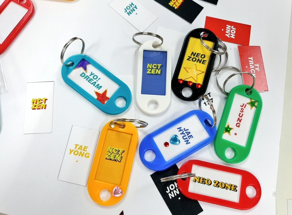 โพลาลอยด์ 1.5฿ l รับทำของแจก พวงกุญแจ ที่แขวนปะตู tweet media