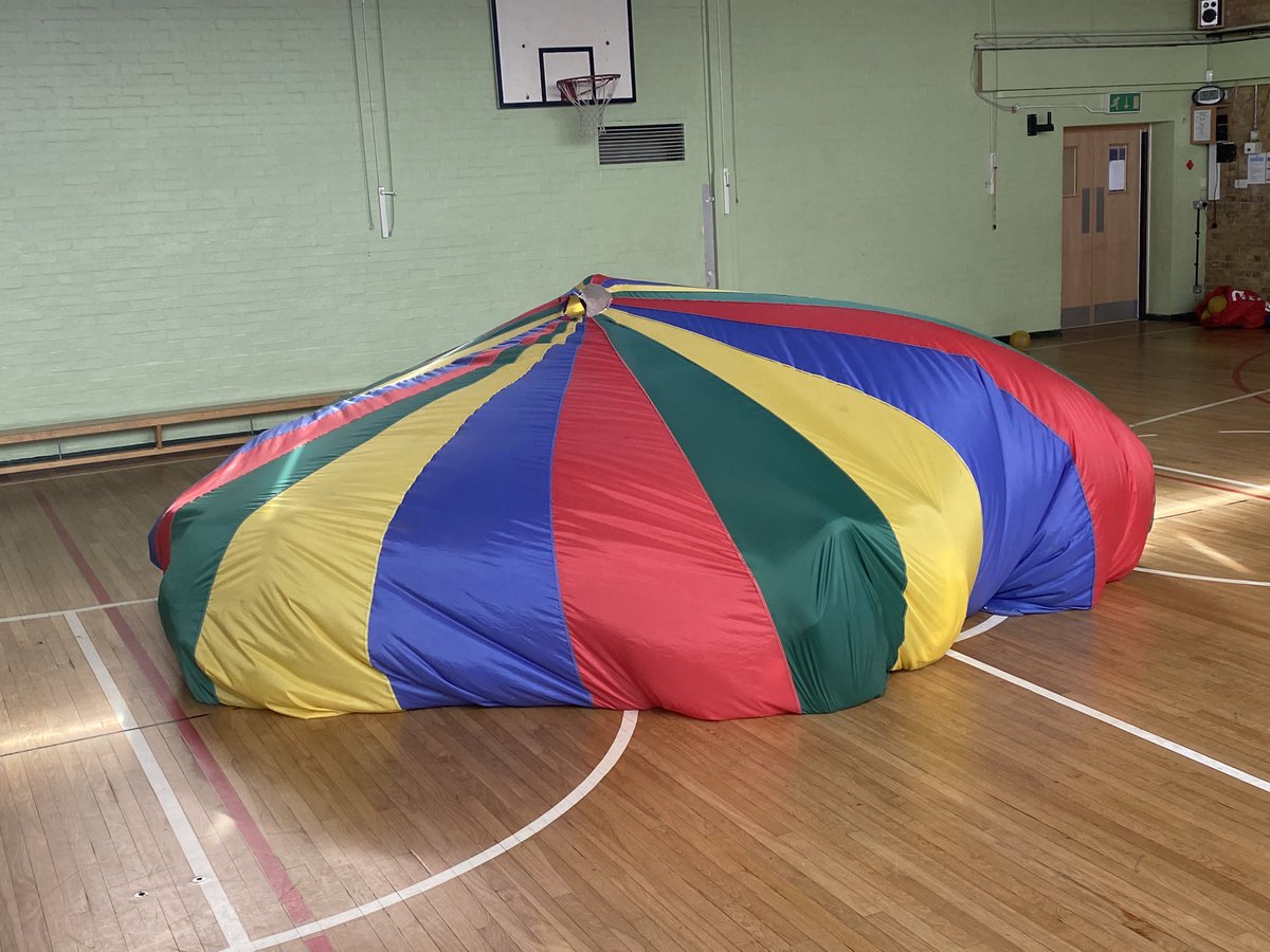 Year 5 enjoying some parachute games in PE this morning!