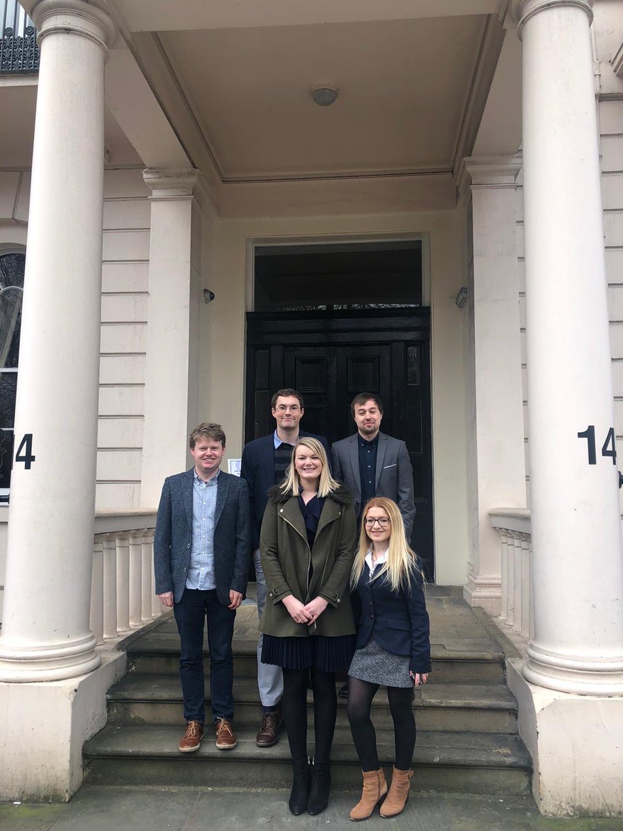 AlexHindle95's tweet image. Team Leeds are here in London ready to present in the @UKRetroComp today. Good luck team! #retrosynth2020 #retrosynthesis